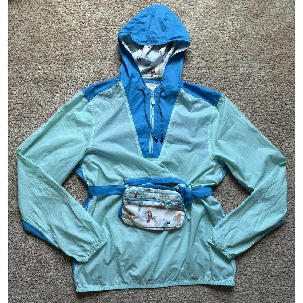 Chubbies Packable Fanny Pack Lightweight Windbreaker Hooded Jacket Light Blue S
